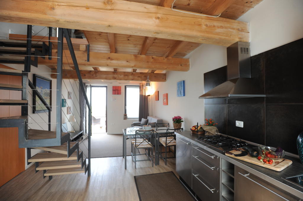 Monte Maino Bed & Breakfast Desenzano del Garda Oda fotoğraf