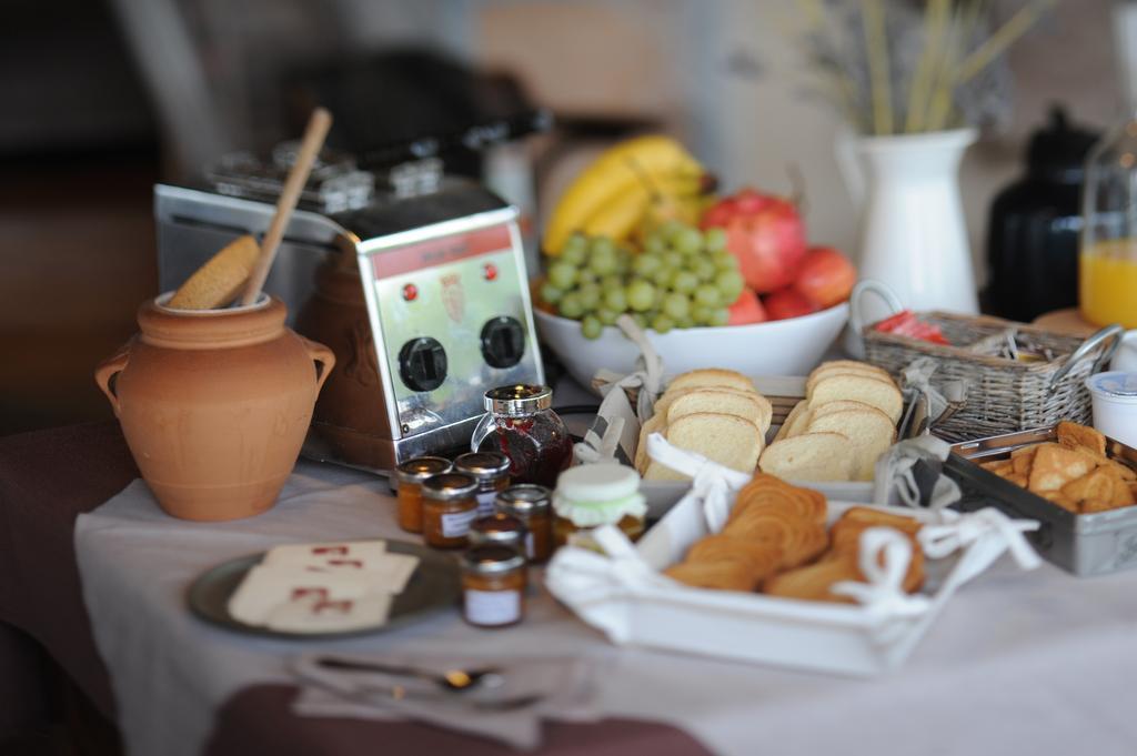 Monte Maino Bed & Breakfast Desenzano del Garda Dış mekan fotoğraf