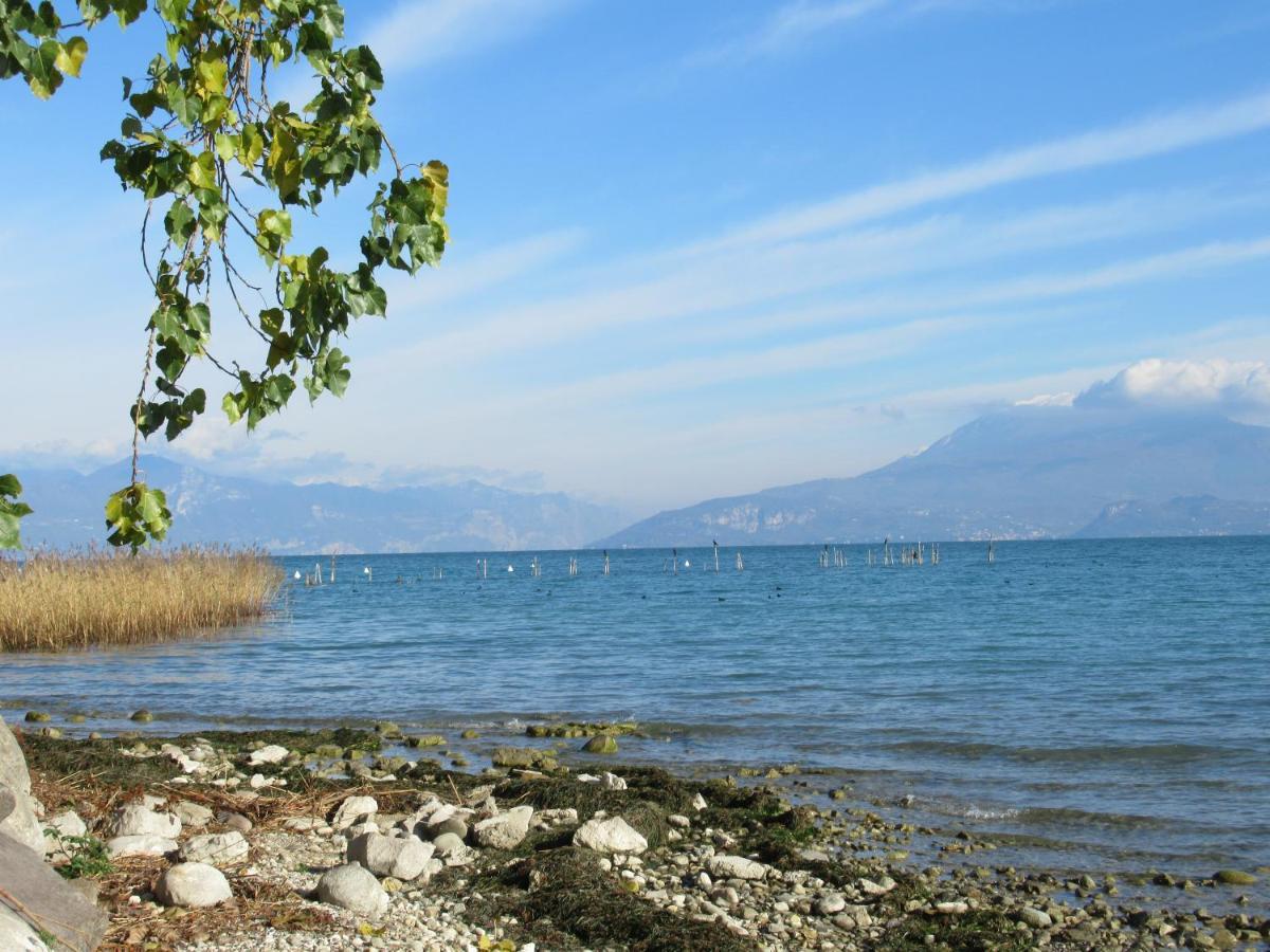 Monte Maino Bed & Breakfast Desenzano del Garda Dış mekan fotoğraf