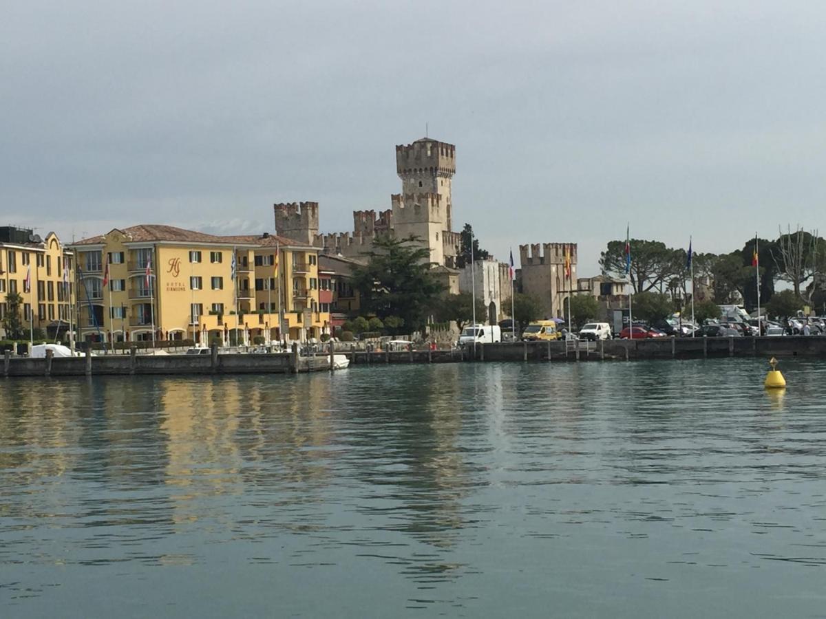 Monte Maino Bed & Breakfast Desenzano del Garda Dış mekan fotoğraf